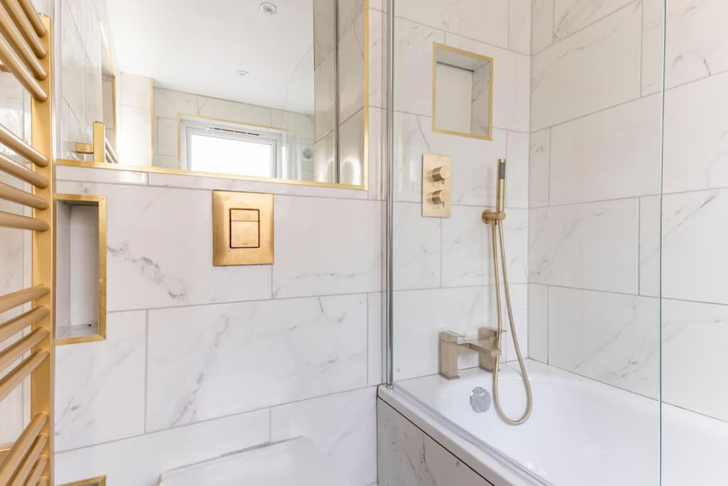 Riverside Serviced Apartments London Exterior photo