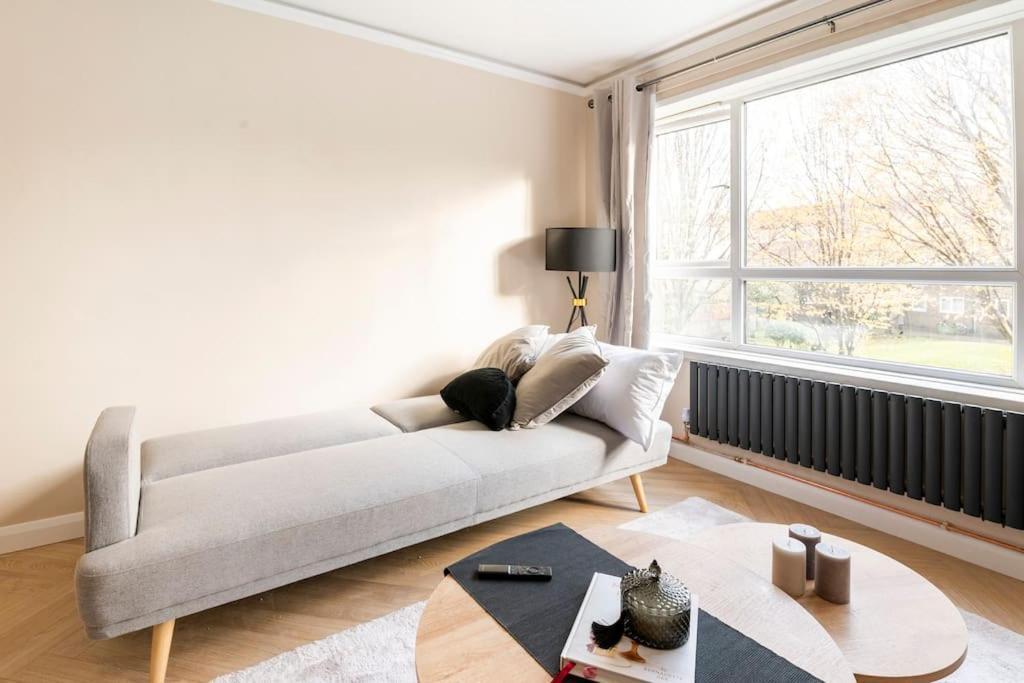 Riverside Serviced Apartments London Exterior photo